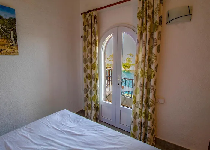 Oceanfront Paradise - *