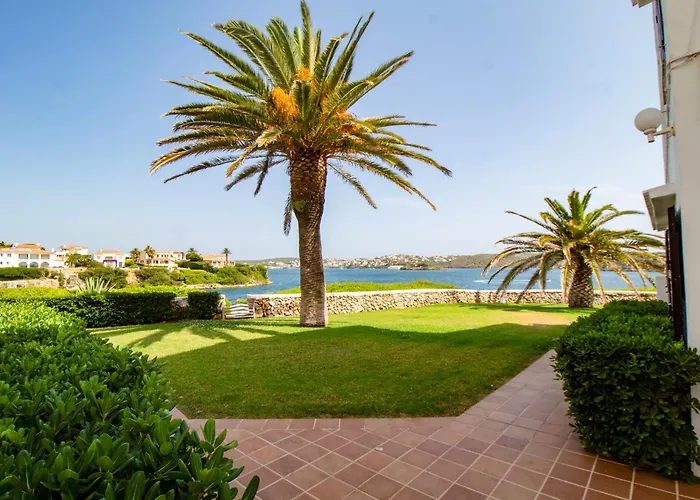 Oceanfront Paradise - * Mahón